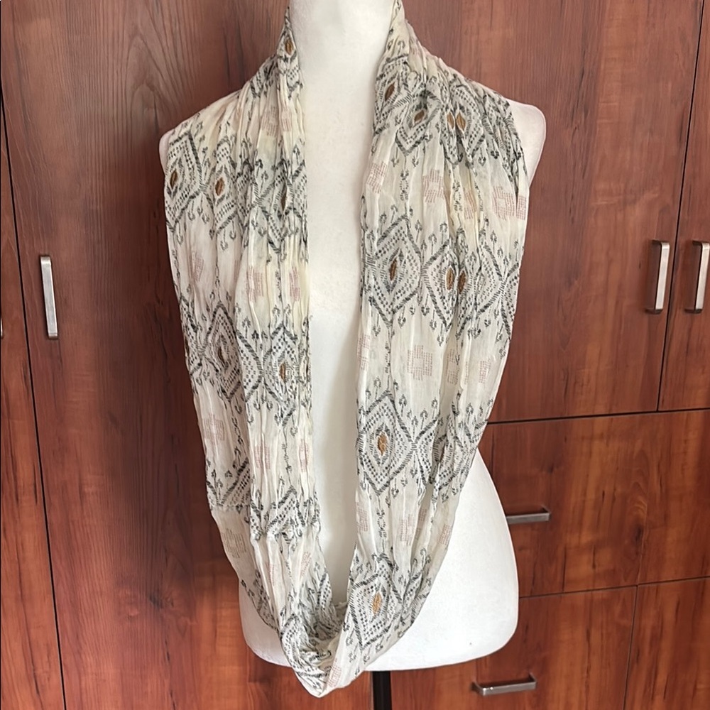 American Eagle Outfitters Cotton Boho Print Infinity Scarf
